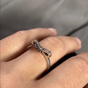 πCZ SS Silver Bow Ringπ